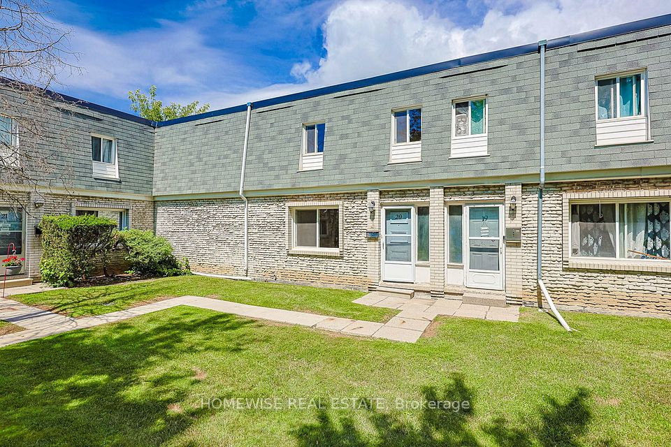 Att/Row/Townhouse at 1400 Winding Trail 48, Mississauga, ON L4X 1W9, Mississauga