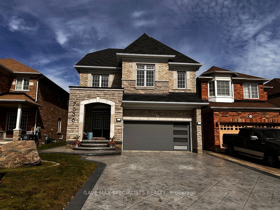 Detached at 7538 Saint Barbara Boulevard Main, Mississauga, ON L5W 0B6, Mississauga