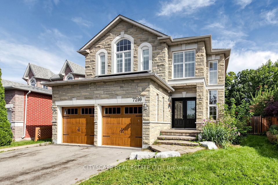 Detached at 7299 Waldorf Way, Mississauga, ON L5N 7P7, Mississauga