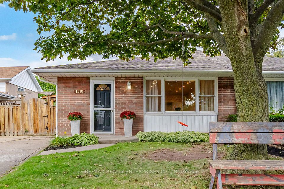 Semi-Detached  at 1310 Redbank Crescent, Oakville, ON L6H 1Y5, Oakville