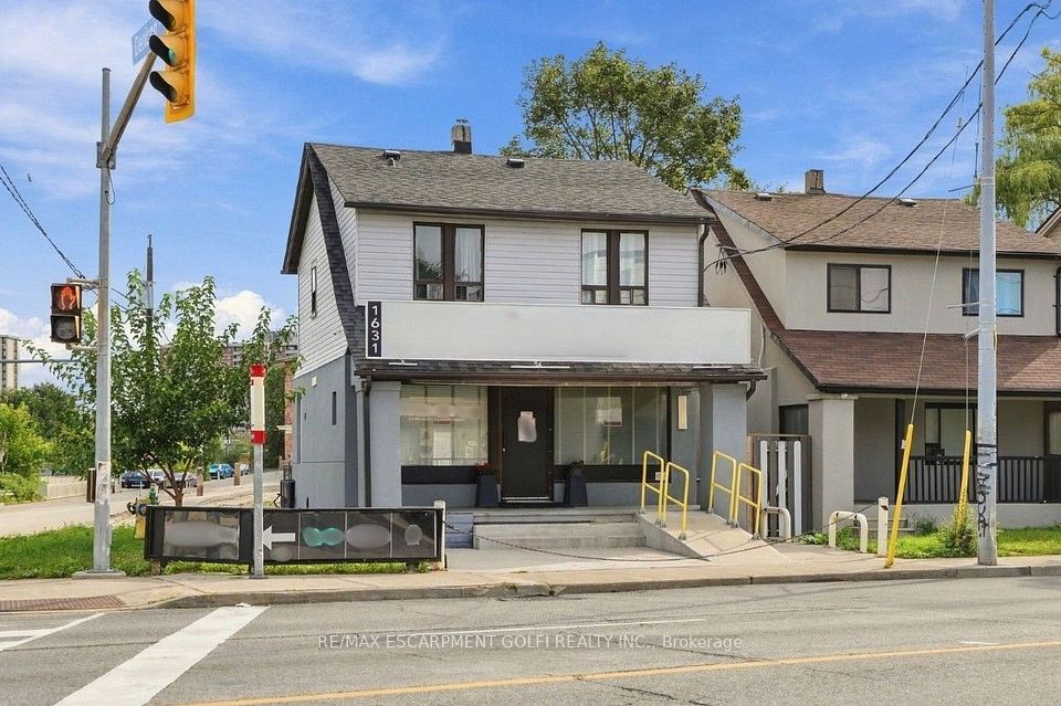 1631 Weston Road, Toronto, ON M9N 1T8