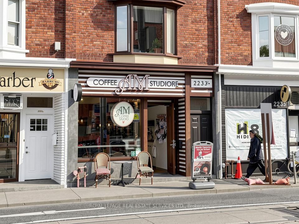 2233 Dundas Street W, Toronto, ON M6R 1X6