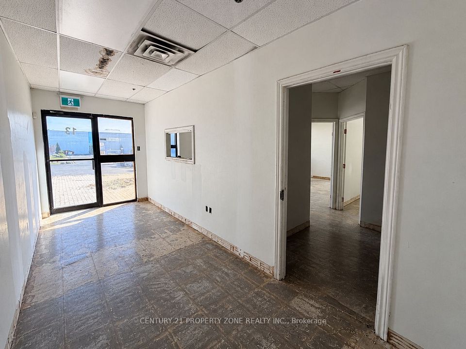 1935 Drew Road 13, Mississauga, ON L5S 1M7