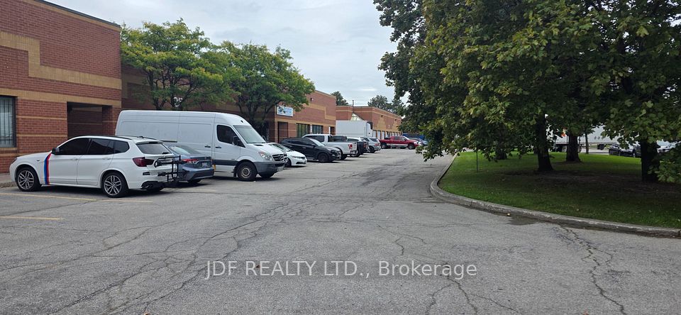25 Signal Hill Avenue 2, Toronto, ON M9W 6V8