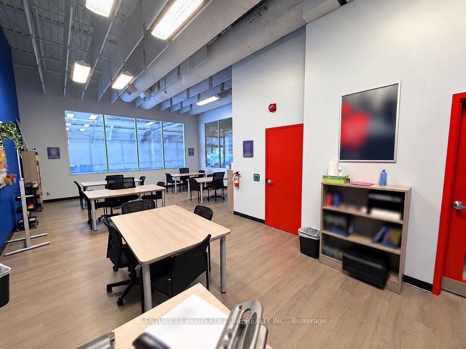 3045 Mavis Road, Mississauga, ON L5C 1Y7