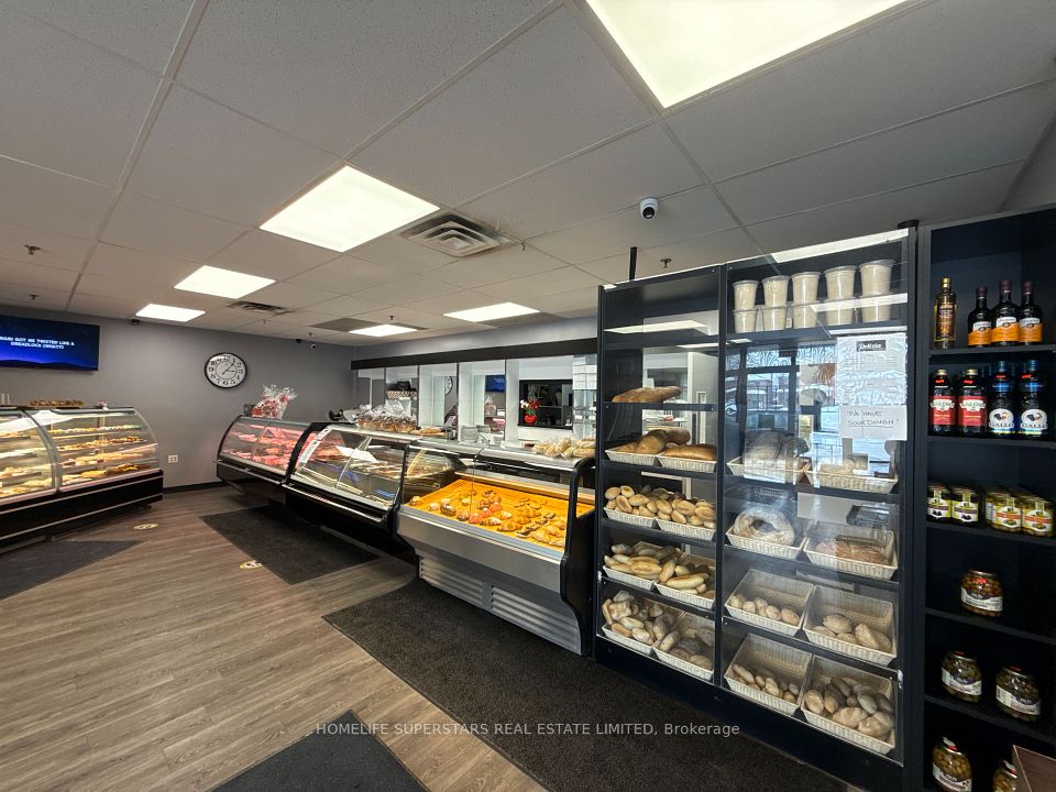 27 RUTH Avenue, Brampton, ON L6Z 4R2