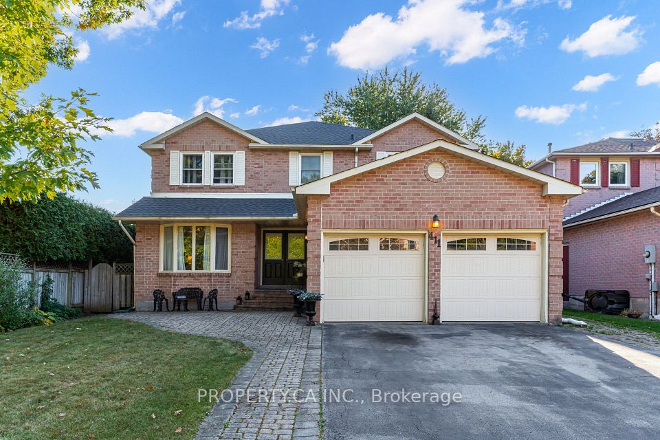 Att/Row/Townhouse at 411 Freeman Crescent, Oakville, ON L6H 4R4, Oakville