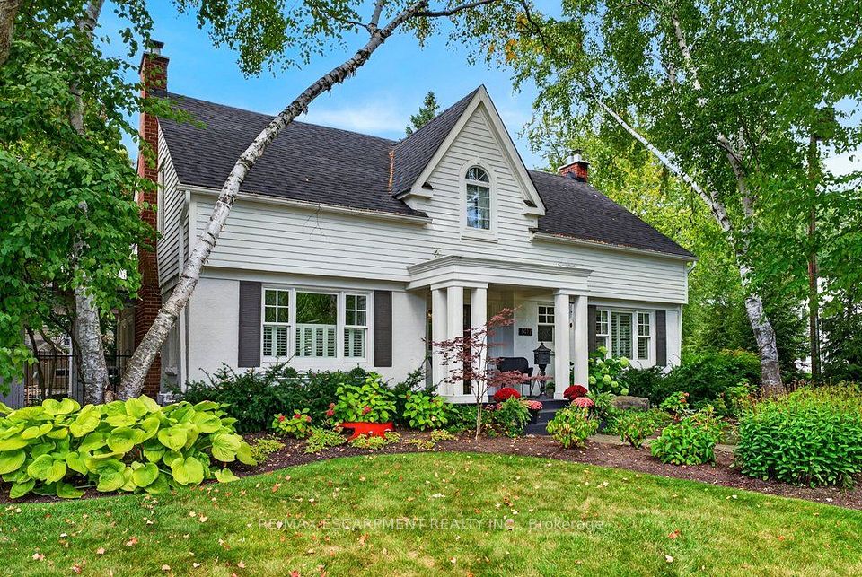 Detached at 1417 Halifax Place, Burlington, ON L7S 1J7, Burlington