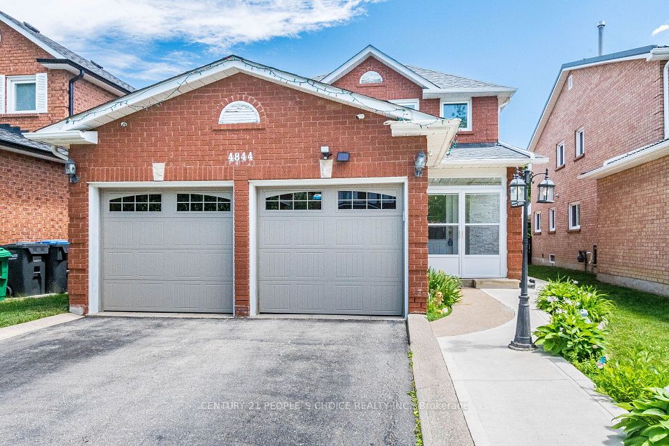 Detached at 4844 Owl Circle, Mississauga, ON L4Z 2P7, Mississauga