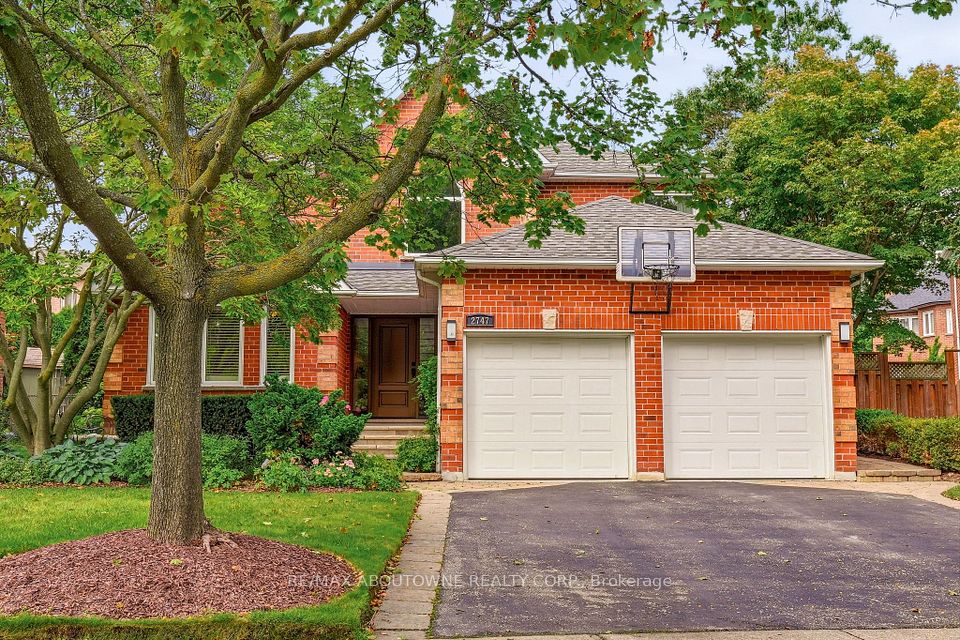 Detached at 2747 Teak Crescent, Oakville, ON L6J 7M7, Oakville