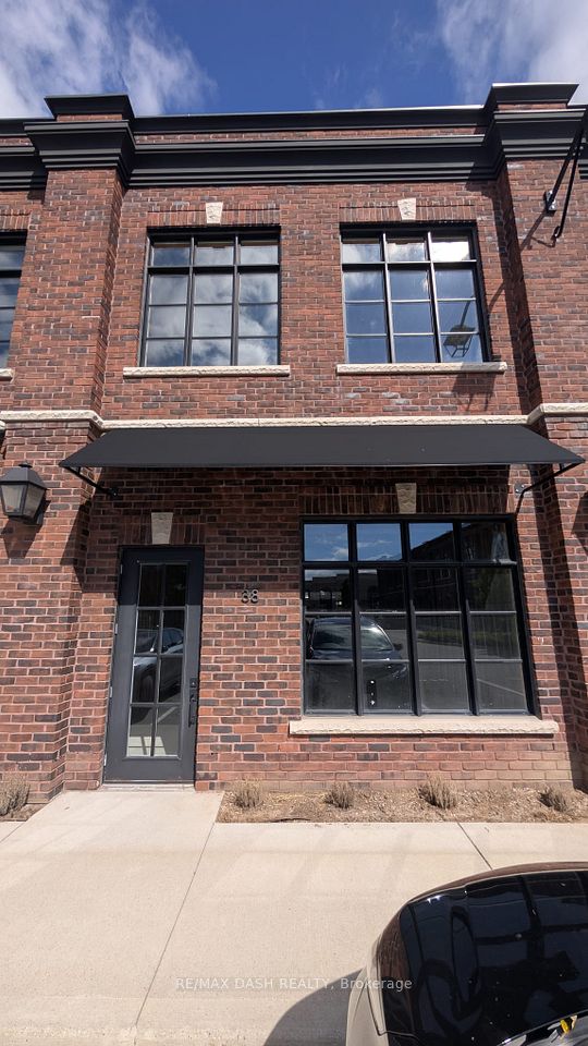 74 Jutland Road 38, Toronto, ON M8Z 2G6
