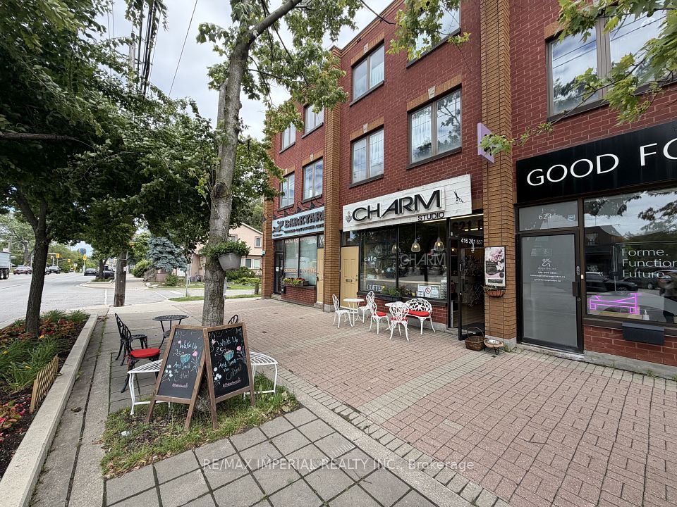 621B&C The Queensway, Toronto, ON M8Y 1K4