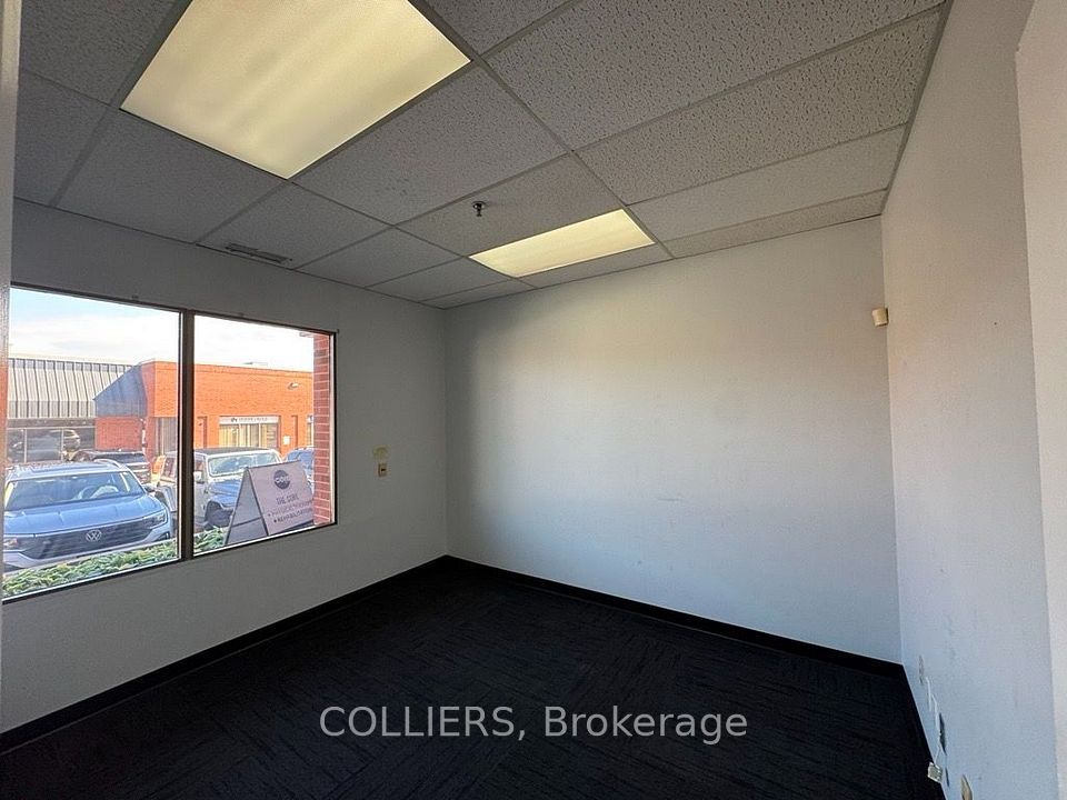 400 Matheson Boulevard 26, Mississauga, ON L4Z 2E5