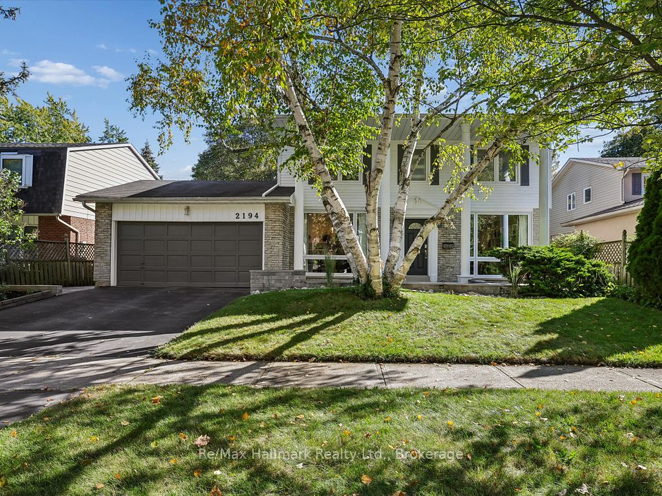 Detached at 2194 Constance Drive, Oakville, ON L6J 5L4, Oakville