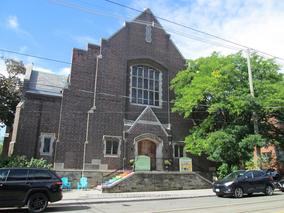 214 Wright Avenue, Toronto, ON M6R 1L3