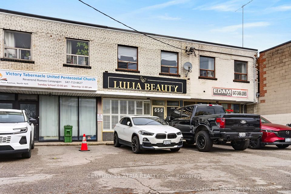 648-650 Wilson Avenue, Toronto, ON M3K 1E1