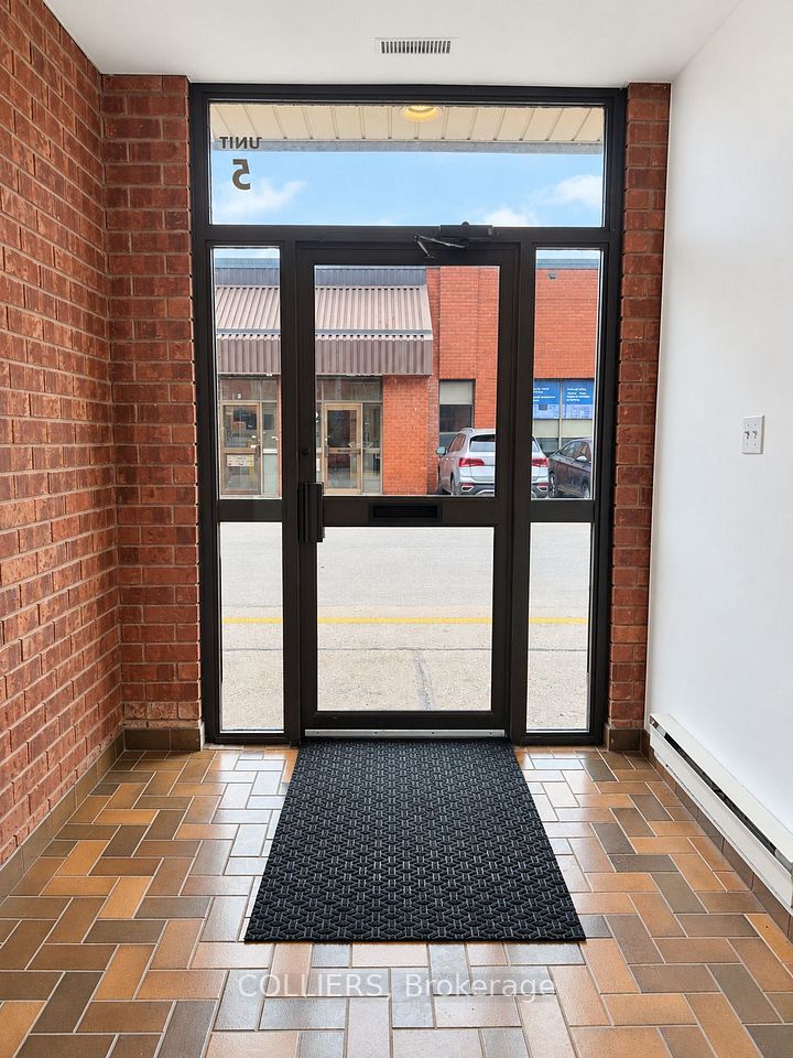 2576 Dunwin Drive 5, Mississauga, ON L5L 5P6