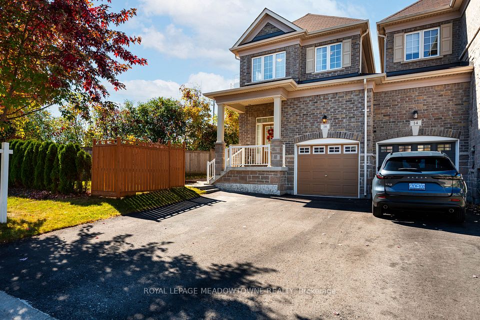 16 Ridgegate Crescent, Halton Hills, ON L7G 0L1 at 16 Ridgegate Crescent, Halton Hills, ON L7G 0L1, Halton Hills, ON, L7G 0L1