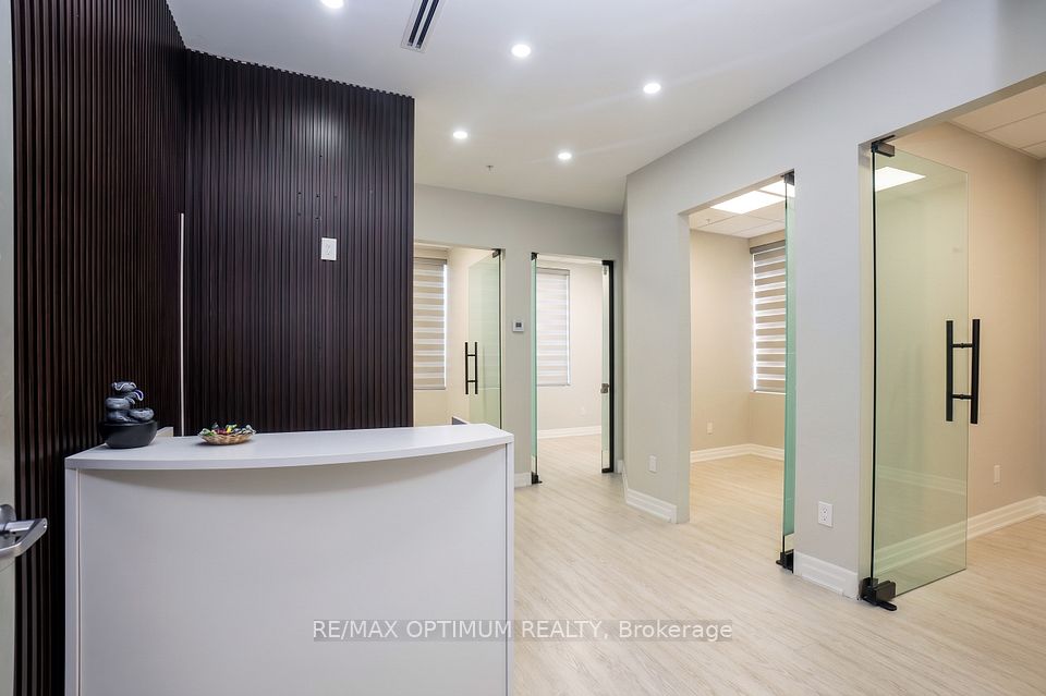 268 Derry Road W 201, Mississauga, ON L5W 0H6