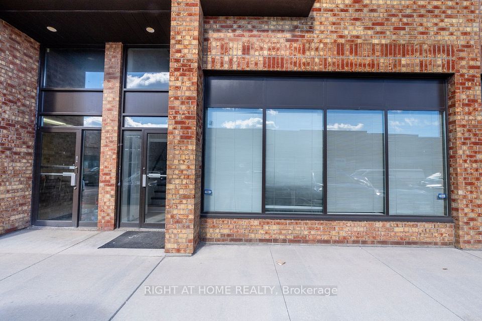 6730 Davand Drive 13, Mississauga, ON L5T 2K8