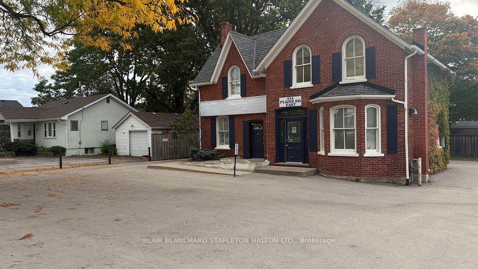446 Plains Road E, Burlington, ON L7T 2E1