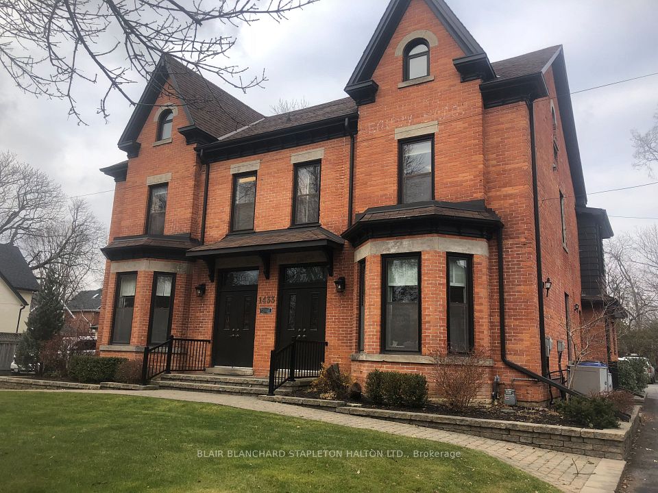 1433 Ontario Street 102, Burlington, ON L7S 1G5