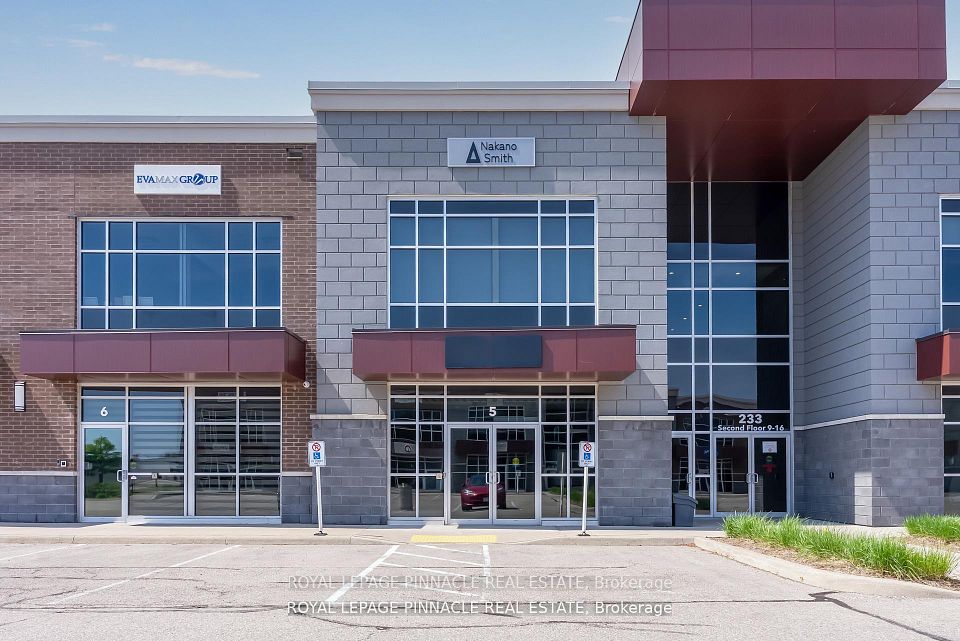 233 Speers Road 5-C, Oakville, ON L6K 0J5