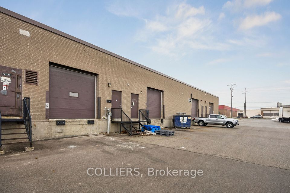 3640 Weston Road 8, Toronto, ON M9L 1W2