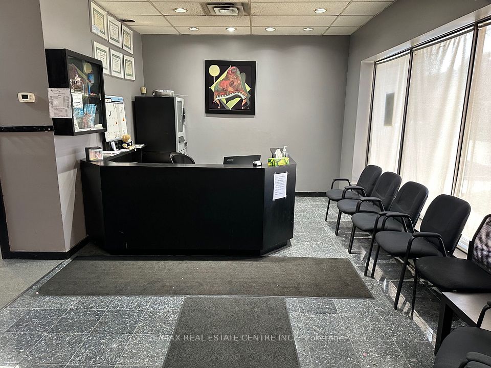75 Rosedale Avenue W 13, Brampton, ON L6X 4H4