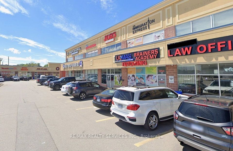 19 Woodbine Downs Boulevard 105, Toronto, ON M9W 6N5
