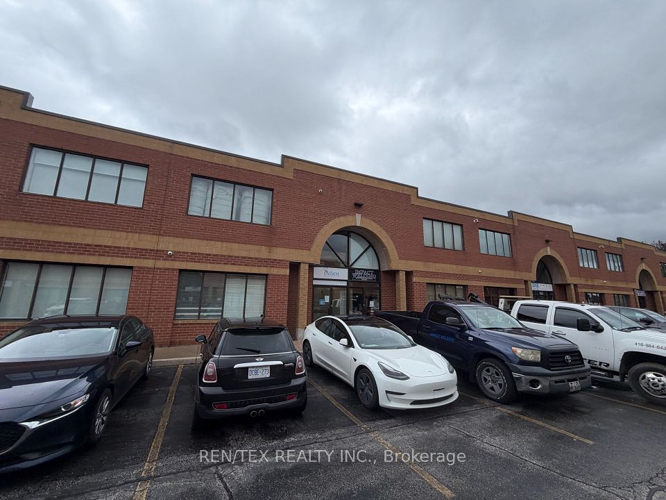 42 Steinway Boulevard 7, Toronto, ON M9W 6Y6