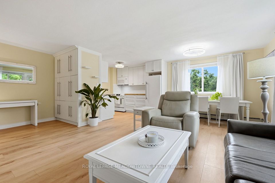 49 Park Avenue 301, Halton Hills, ON L7G 3H9 at 49 Park Avenue 301, Halton Hills, ON L7G 3H9, Halton Hills, ON, L7G 3H9