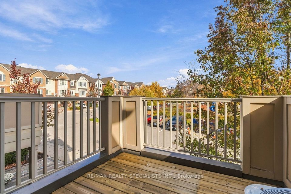 3050 Rotary Way 54, Burlington, ON L7M 0G8 9