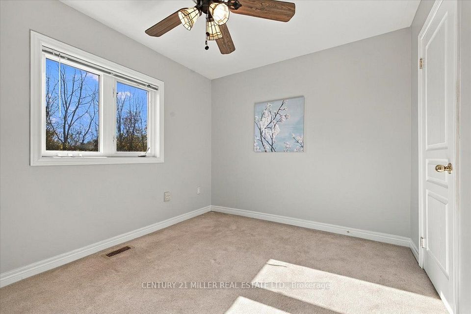 4066 Medland Drive, Burlington, ON L7M 4Z6 22