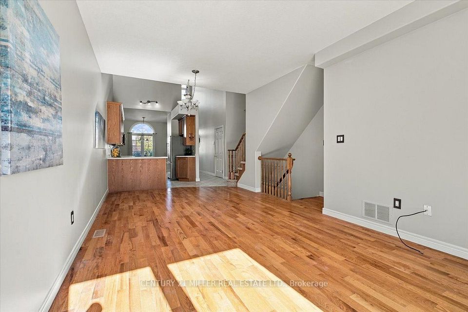 4066 Medland Drive, Burlington, ON L7M 4Z6 8