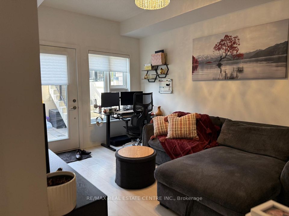 1137 Cooke Boulevard 214, Burlington, ON L7T 0C3 16