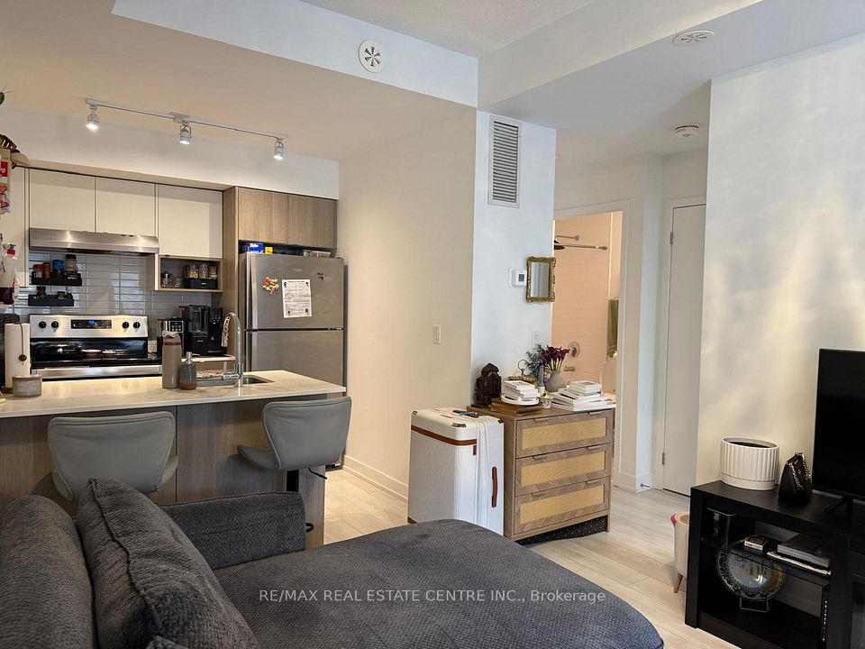 1137 Cooke Boulevard 214, Burlington, ON L7T 0C3 14