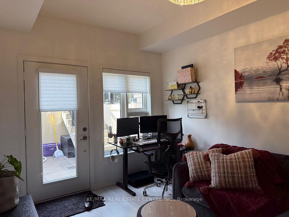 1137 Cooke Boulevard 214, Burlington, ON L7T 0C3 6
