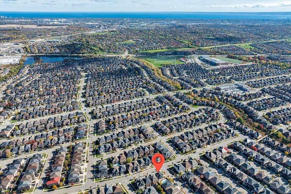 4645 Doug Wright Drive, Burlington, ON L7M 0L3 5
