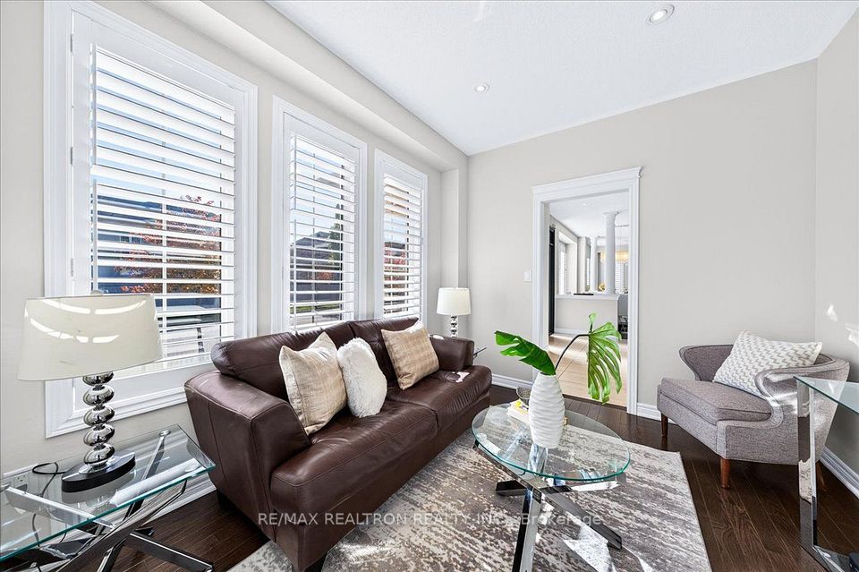 4645 Doug Wright Drive, Burlington, ON L7M 0L3 11