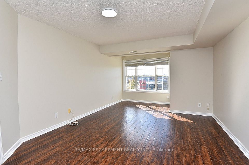 2085 Appleby Line 412, Burlington, ON L7L 7G8 23