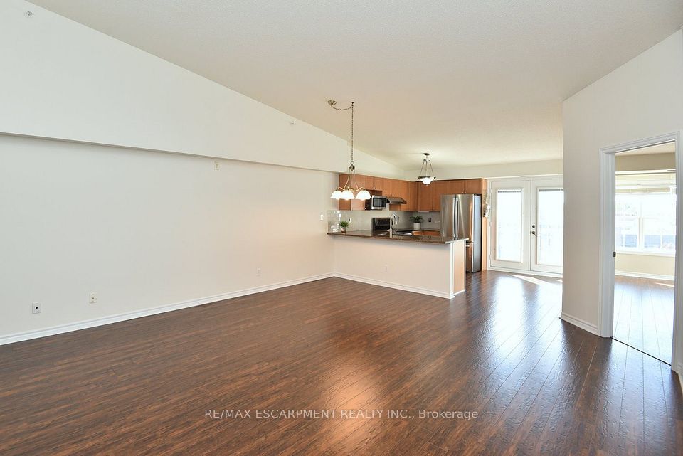 2085 Appleby Line 412, Burlington, ON L7L 7G8 11