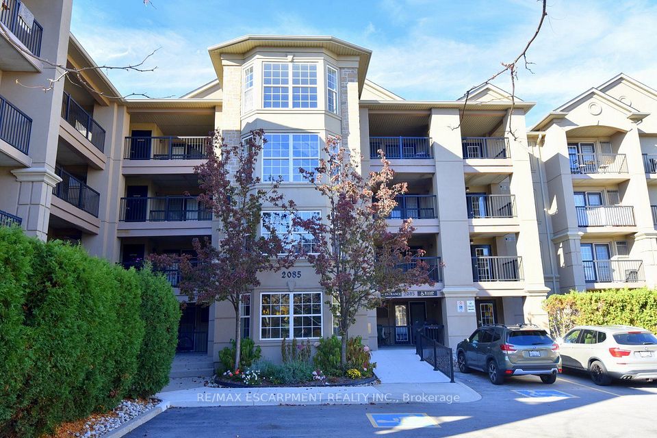 2085 Appleby Line 412, Burlington, ON L7L 7G8 5