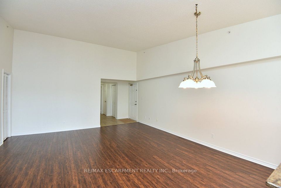 2085 Appleby Line 412, Burlington, ON L7L 7G8 10