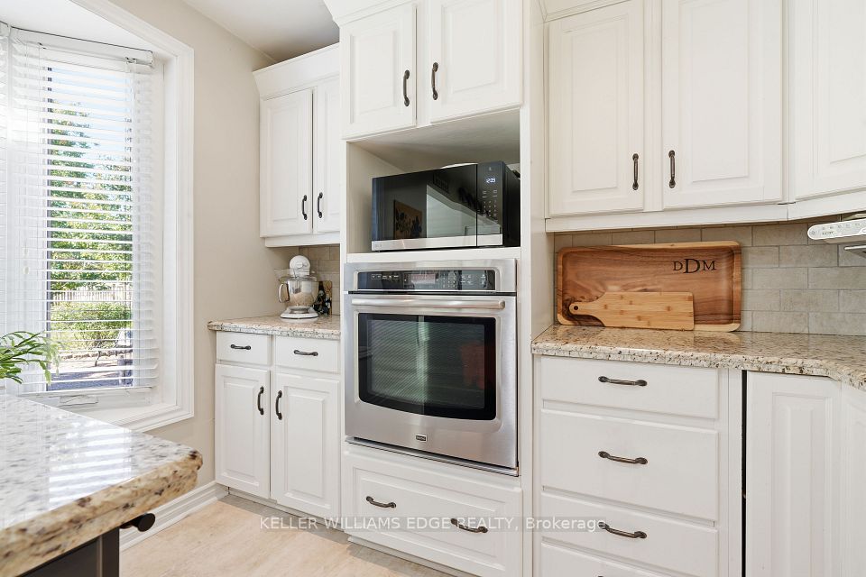 1360 Waterdown Road, Burlington, ON L7P 4Z9 15