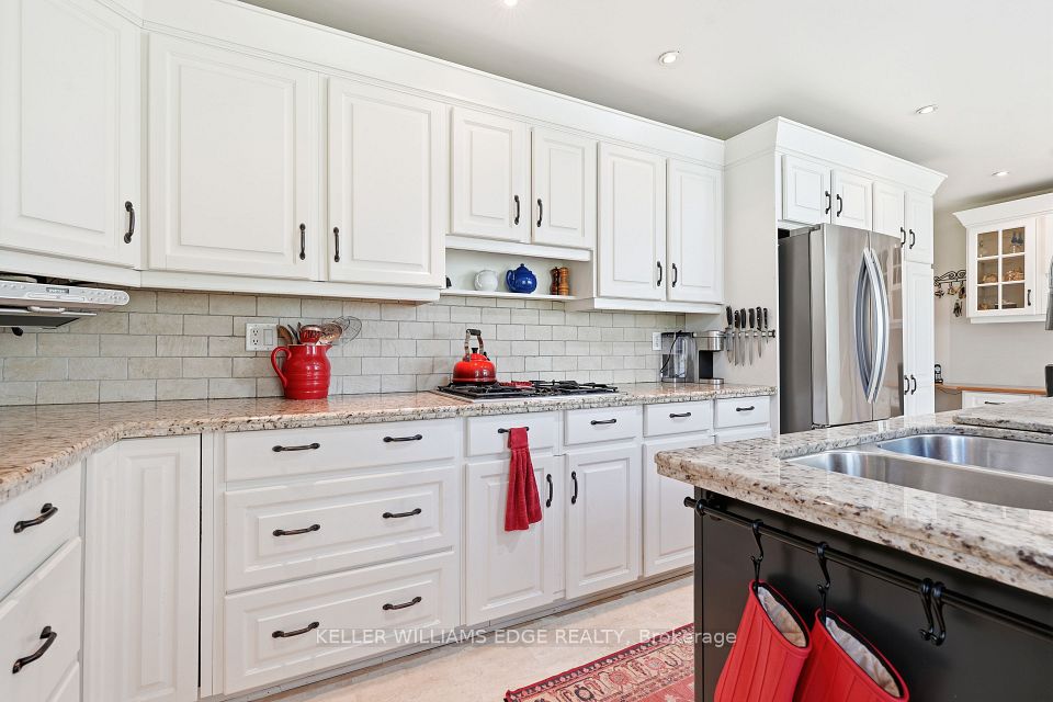 1360 Waterdown Road, Burlington, ON L7P 4Z9 14