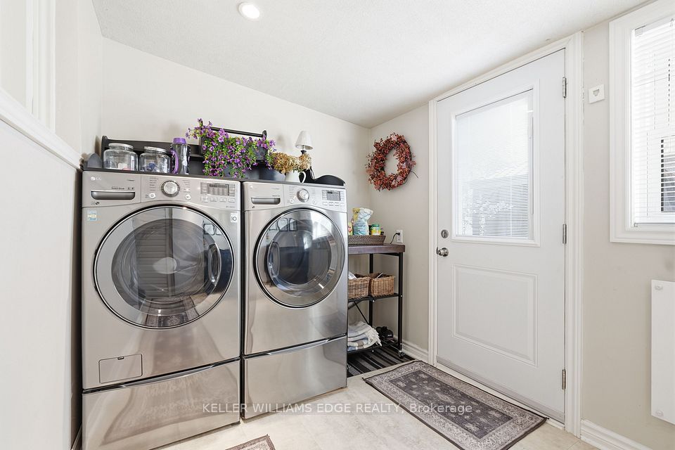 1360 Waterdown Road, Burlington, ON L7P 4Z9 17