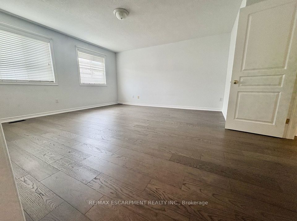 5325 APPLEGARTH Drive, Burlington, ON L7L 6V3 16