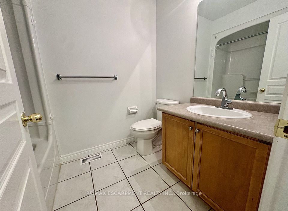 5325 APPLEGARTH Drive, Burlington, ON L7L 6V3 18