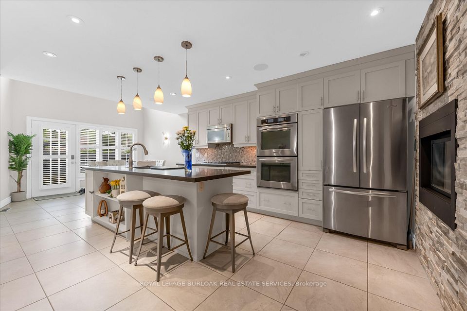 2110 New Street 6, Burlington, ON L7R 1H8 10